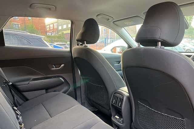 Hyundai KONA Advance 65kWh 5dr Auto Black