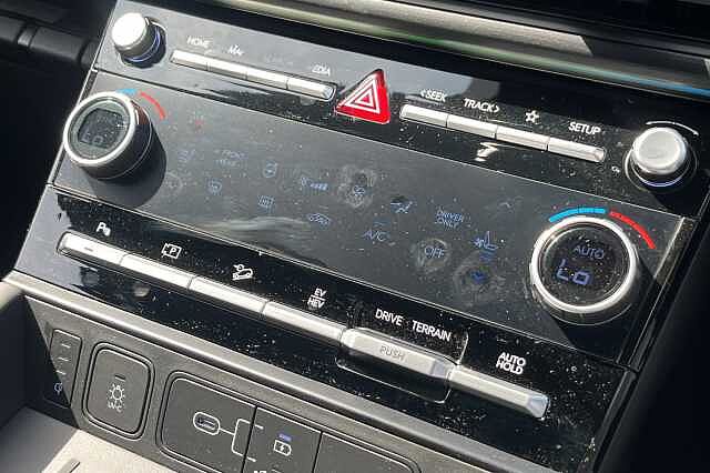 Hyundai SANTA FE 1.6 T-GDi PHEV Calligraphy 4WD