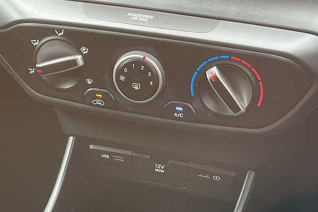 Hyundai BAYON 1.0 T-GDi 48V MHEV SE Connect 5dr