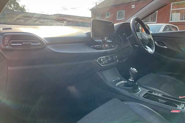 Hyundai i30 1.0 T-GDi Premium 5dr