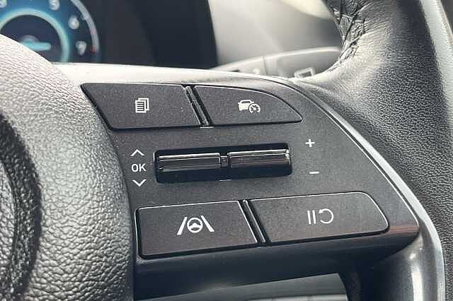 Hyundai BAYON 1.0 T-GDi 48Volt MHEV Premium 5dr DCT Red