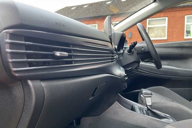 Hyundai BAYON 1.0 T-GDi 48Volt MHEV Premium 5dr DCT Red