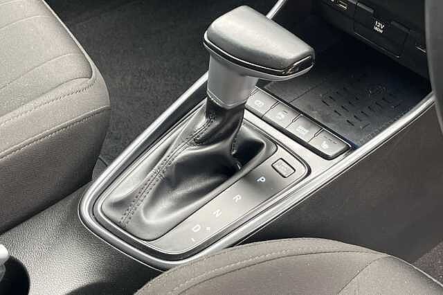 Hyundai BAYON 1.0 T-GDi 48Volt MHEV Premium 5dr DCT Red