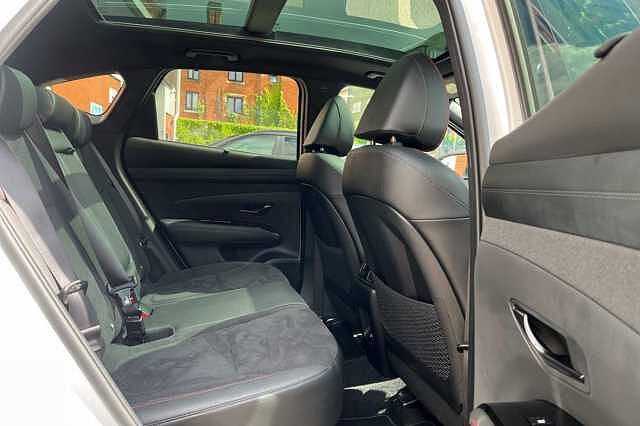 Hyundai TUCSON 1.6T Hybrid N Line S 5dr 4WD Auto White
