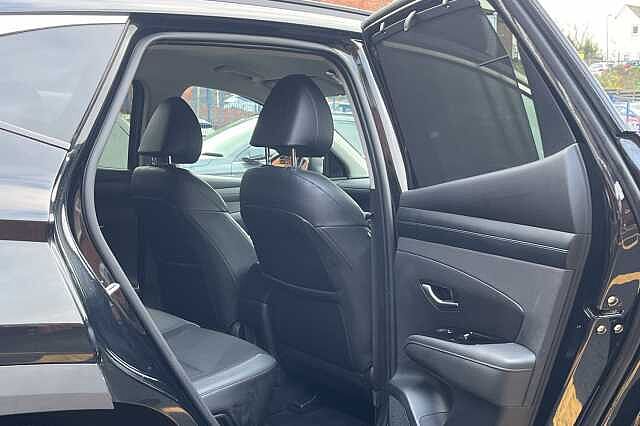 Hyundai TUCSON 1.6T Plug-in Hybrid Premium 5dr 4WD Auto