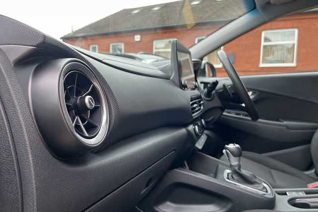 Hyundai KONA 1.6 GDi Hybrid Premium 5dr DCT