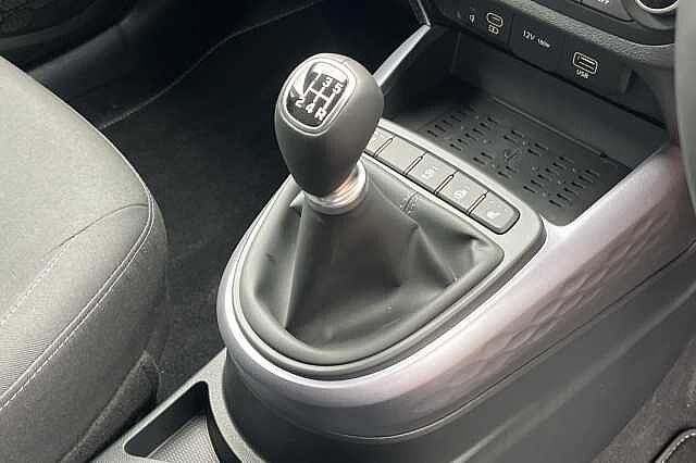 Hyundai i10 1.2 Premium 5dr [Nav]