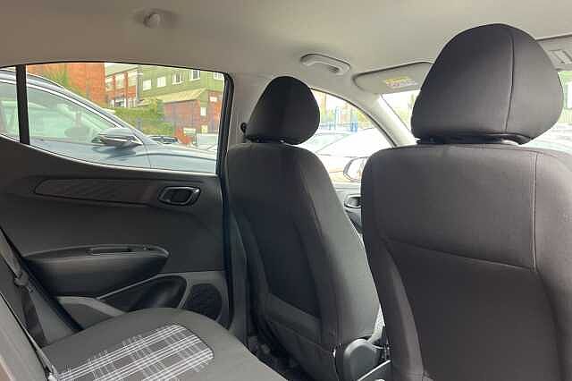 Hyundai i10 1.2 Premium 5dr [Nav]