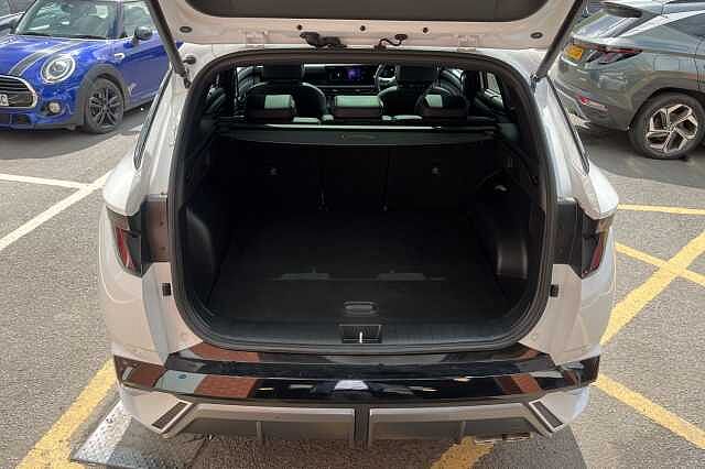 Hyundai TUCSON 1.6T Hybrid N Line S 5dr 4WD Auto White