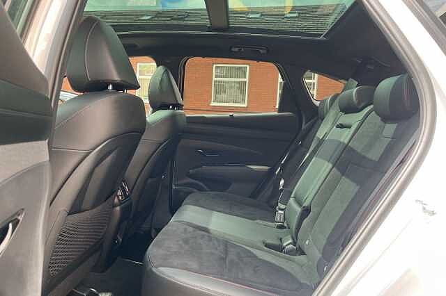 Hyundai TUCSON 1.6T Hybrid N Line S 5dr 4WD Auto White
