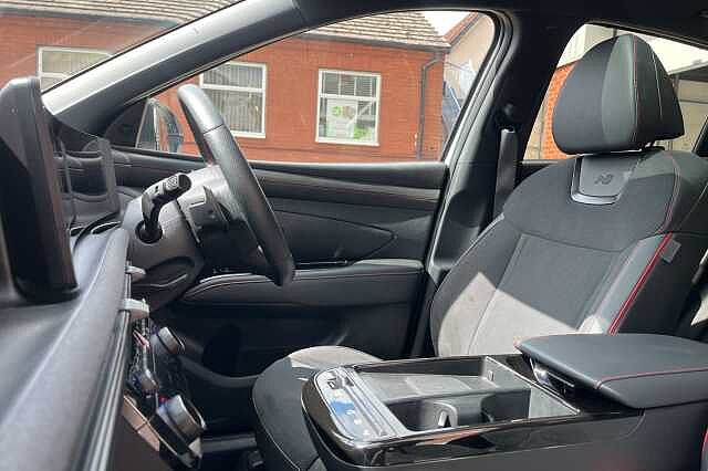 Hyundai TUCSON 1.6T Hybrid N Line S 5dr 4WD Auto White