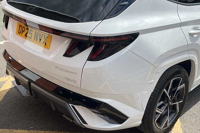 Hyundai TUCSON 1.6T Hybrid N Line S 5dr 4WD Auto White