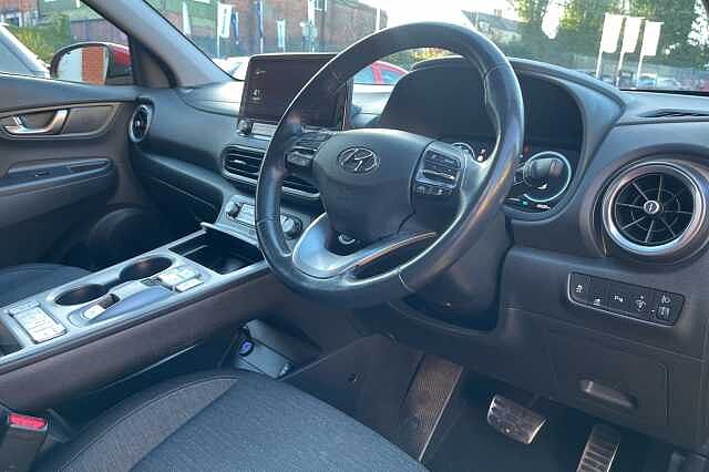 Hyundai KONA Premium 64kWh 5dr Auto