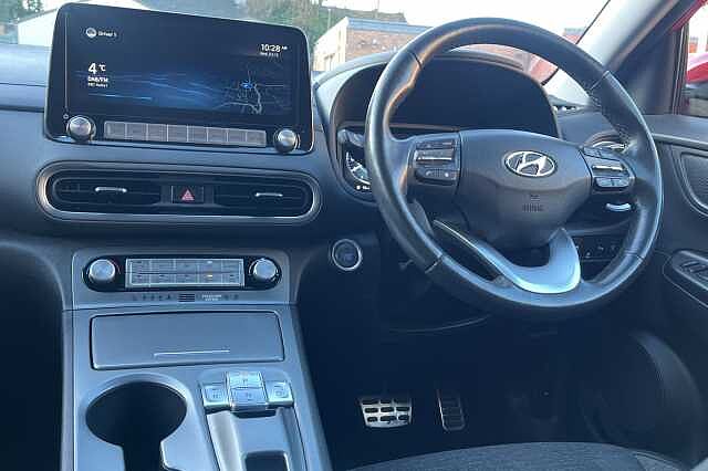 Hyundai KONA Premium 64kWh 5dr Auto