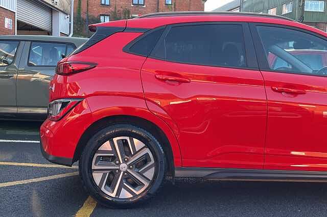 Hyundai KONA Premium 64kWh 5dr Auto