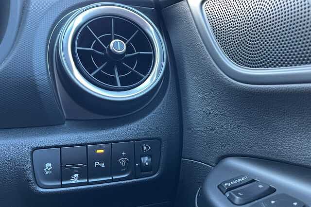 Hyundai KONA Premium 64kWh 5dr Auto