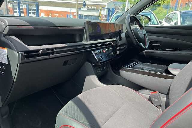 Hyundai TUCSON 1.6T Hybrid N Line 5dr Auto Black