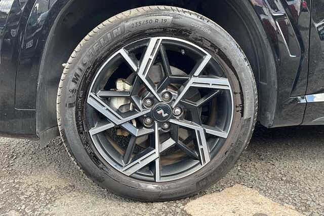 Hyundai TUCSON 1.6T Hybrid N Line 5dr Auto Black