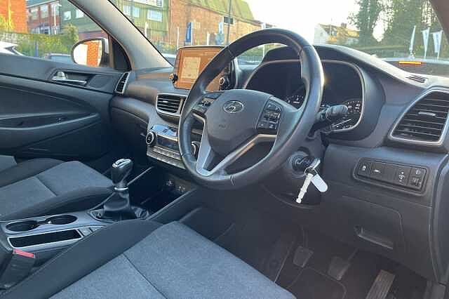 Hyundai TUCSON 1.6 CRDi 48Volt MHEV SE Nav 5dr 2WD