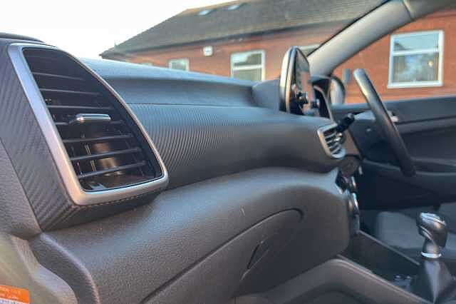 Hyundai TUCSON 1.6 CRDi 48Volt MHEV SE Nav 5dr 2WD