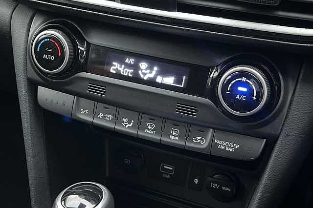 Hyundai KONA 1.6 GDi Hybrid Premium 5dr DCT