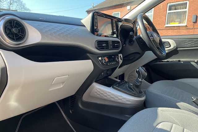 Hyundai i10 1.2 MPi Premium 5dr Auto