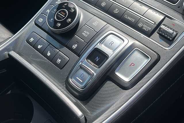 Hyundai SANTA FE 1.6 TGDi Plug-in Hybrid Ultimate 5dr 4WD Auto