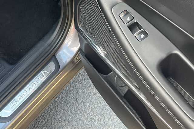 Hyundai SANTA FE 1.6 TGDi Plug-in Hybrid Ultimate 5dr 4WD Auto