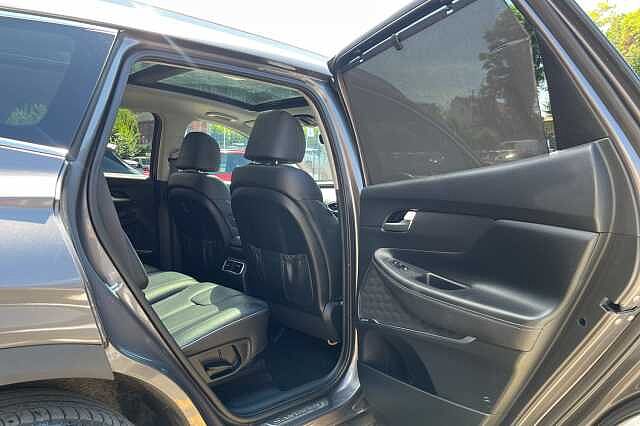 Hyundai SANTA FE 1.6 TGDi Plug-in Hybrid Ultimate 5dr 4WD Auto