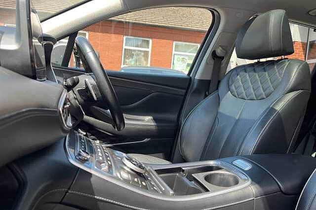 Hyundai SANTA FE 1.6 TGDi Plug-in Hybrid Ultimate 5dr 4WD Auto