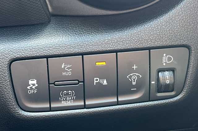 Hyundai KONA 1.6 GDi Hybrid Ultimate 5dr DCT