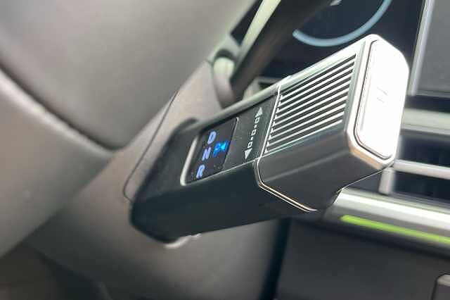 Hyundai SANTA FE 1.6 T-GDi Hybrid Ultimate 5dr 4WD Auto
