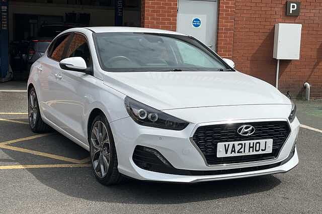 Hyundai i30 Fastback 1.4 T-GDI Premium 5dr DCT