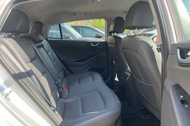 Hyundai IONIQ 1.6 GDi Hybrid Premium SE 5dr DCT