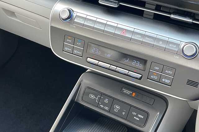 Hyundai KONA Electric (218ps) Ultimate 65kWh