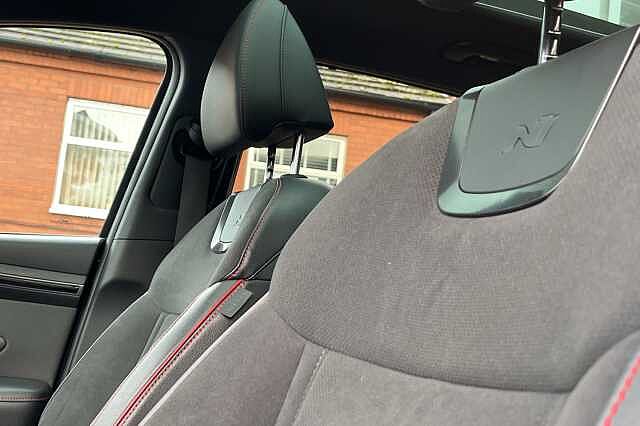 Hyundai TUCSON 1.6 T-GDi Plug-in Hybrid N Line S 5dr 4WD Auto Grey