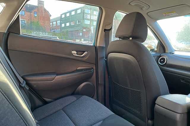 Hyundai KONA SE Connect 39kWh 5dr Auto