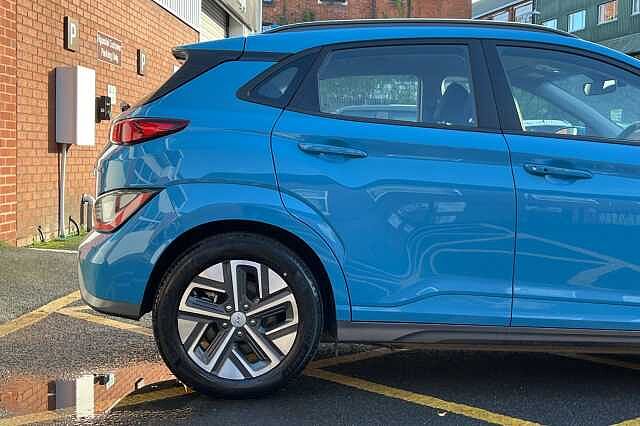 Hyundai KONA SE Connect 39kWh 5dr Auto