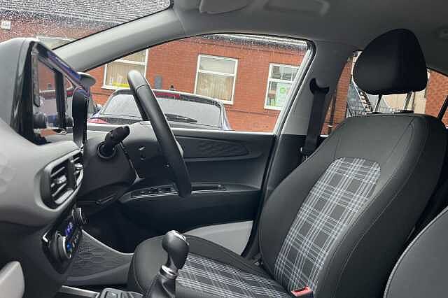 Hyundai i10 1.0 Premium 5dr [Nav]