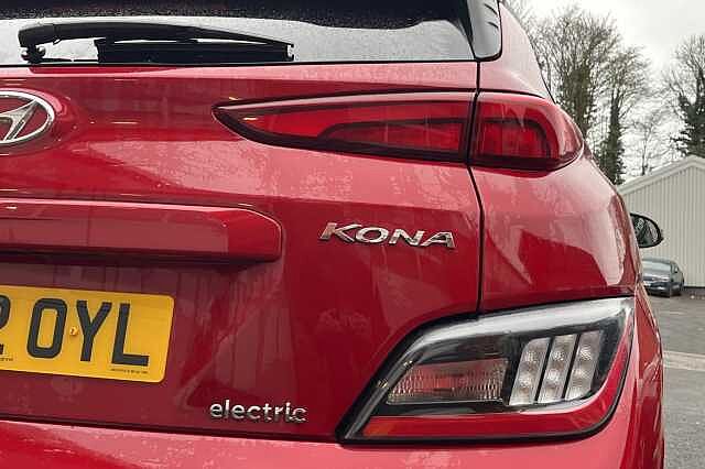 Hyundai KONA Premium 64kWh 5dr Auto