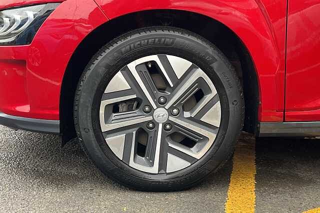 Hyundai KONA Premium 64kWh 5dr Auto