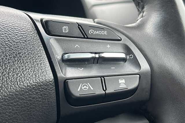 Hyundai KONA Premium 64kWh 5dr Auto