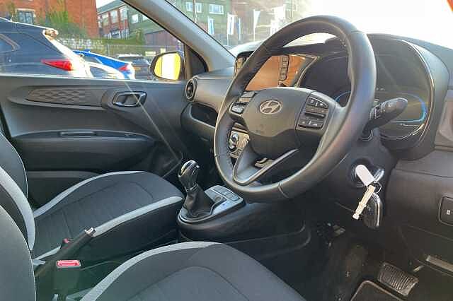 Hyundai i10 1.0 Advance 5dr Auto [Nav]