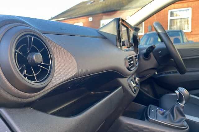 Hyundai i10 1.0 Advance 5dr Auto [Nav]