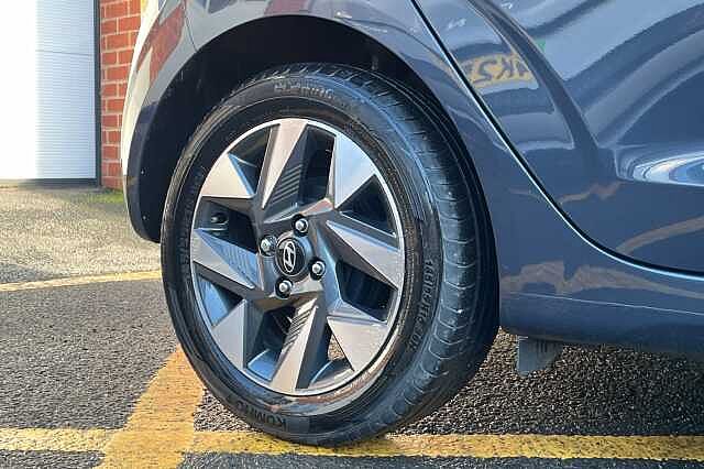 Hyundai i10 1.0 Advance 5dr Auto [Nav]