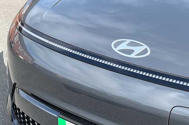 Hyundai KONA 65 kWh (218ps) Advance