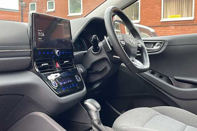 Hyundai IONIQ 1.6 GDi Hybrid Premium 5dr DCT