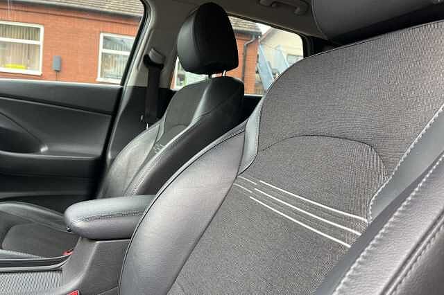 Hyundai i30 1.0 T-GDi Premium 5dr