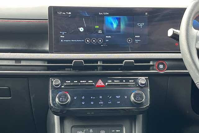 Hyundai TUCSON 1.6T Plug-in Hybrid N-Line 5dr Auto White