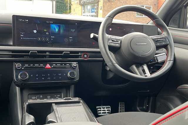 Hyundai TUCSON 1.6T Plug-in Hybrid N-Line 5dr Auto White